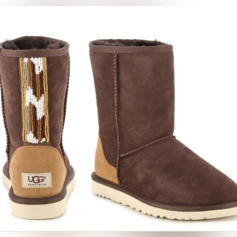 NWT sealed UGG women's Authentic classic short serape with beads, 6, brown